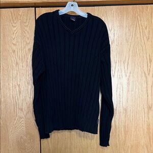 Tommy Hilfiger Men's Black V-Neck Sweater